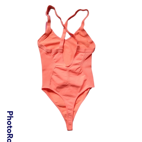 Free People Good Karma Bodysuit in Papaya Punch sz XS/S NWOT - Picture 5 of 11